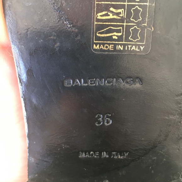 Balenciaga black centurion ankle buckle booties - Picture 7 of 7